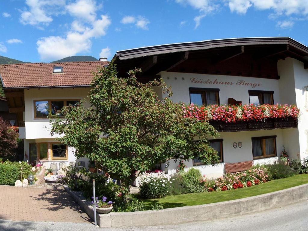 Gastehaus Burgi Hotel Fügen Buitenkant foto